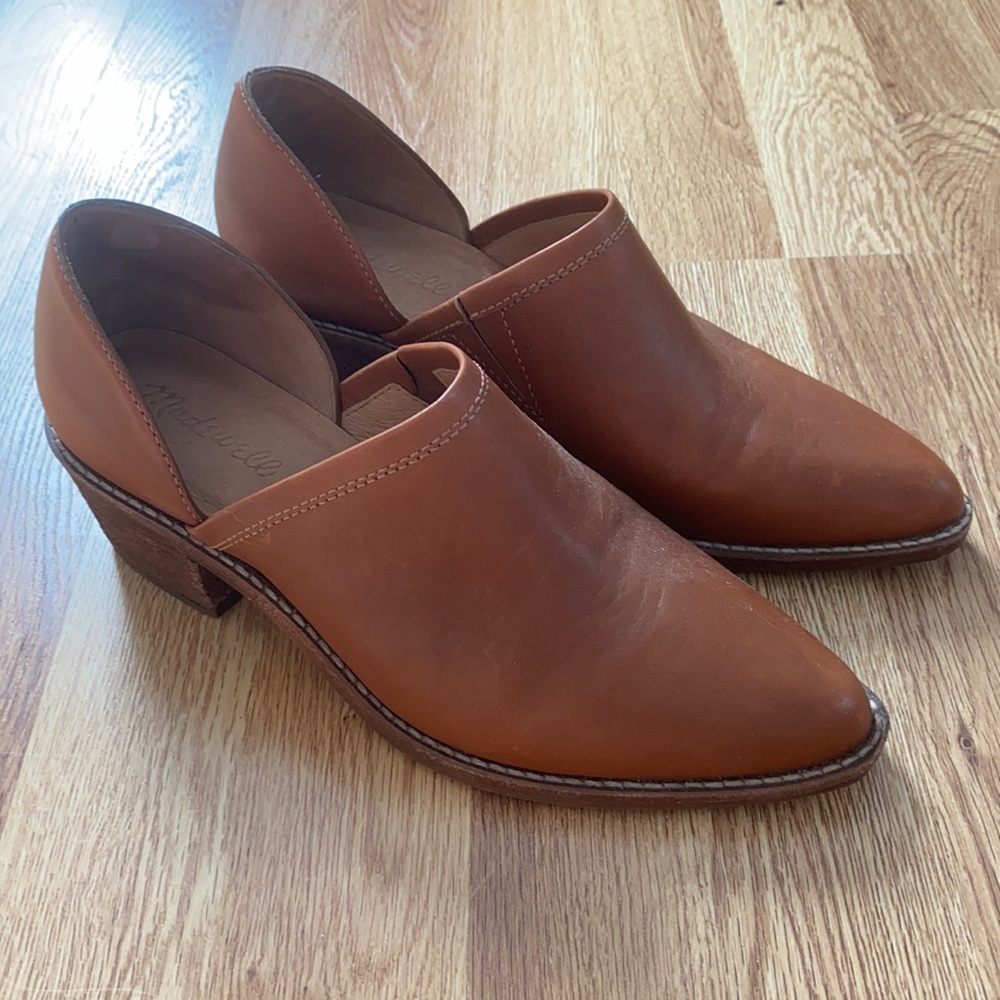 Madewell brown leather booties!